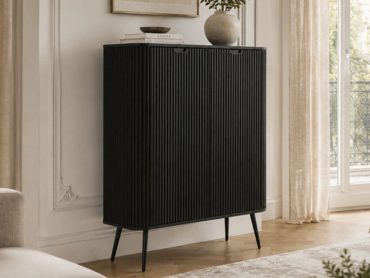 Türkommode Viva Schwarze auf Schwarzen Beinen